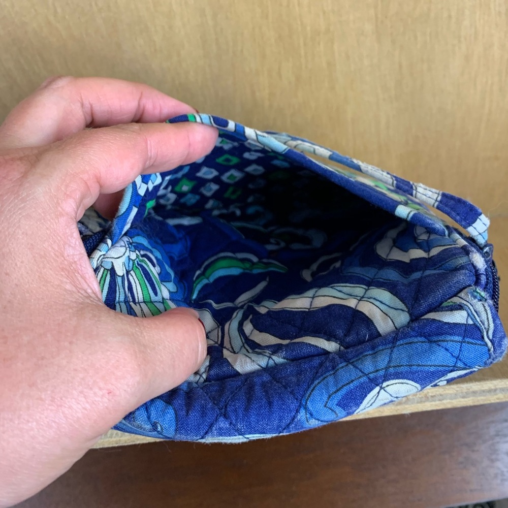 Vera Bradley "Mediterranian Blue" Cross Body Bag - Picture 7 of 11